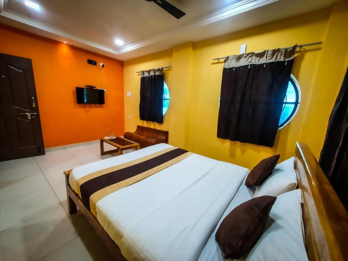 Le Hotel Host Tiruchirappalli Exterior photo