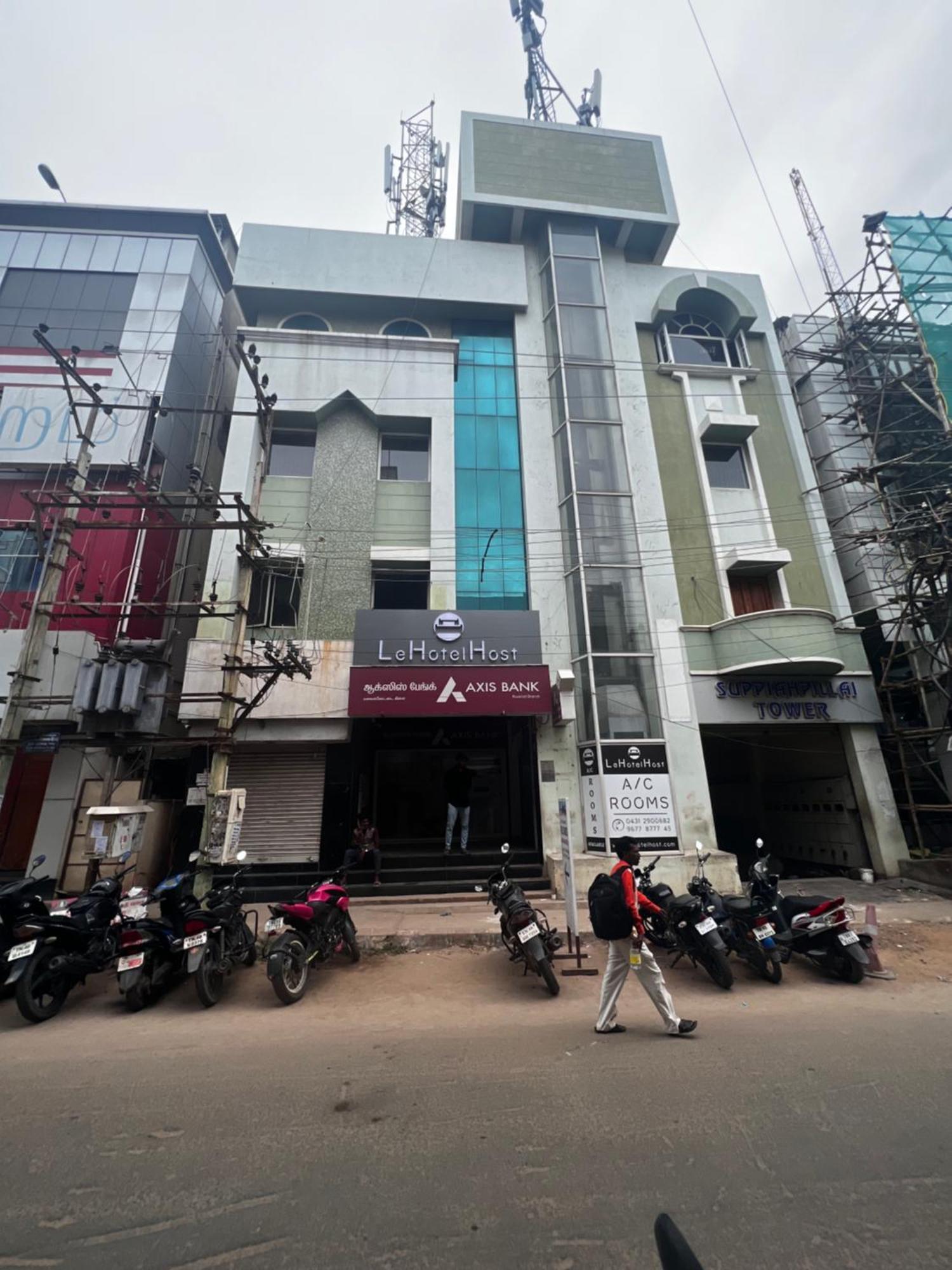 Le Hotel Host Tiruchirappalli Exterior photo